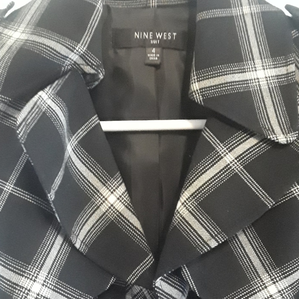 Jacket - Picture 2 of 3